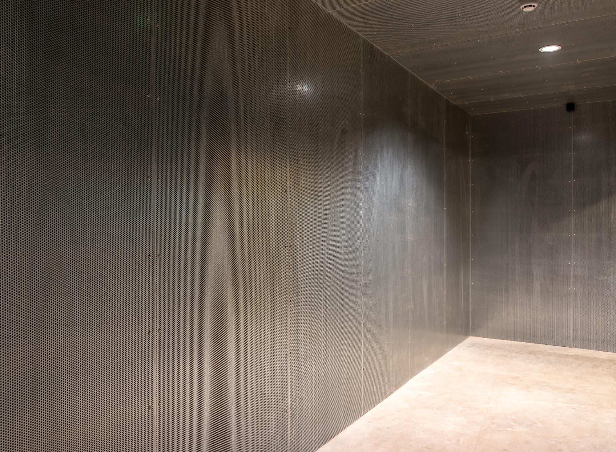 Vanver I plafonds . wanden . ramen . deuren . gevelbekleding